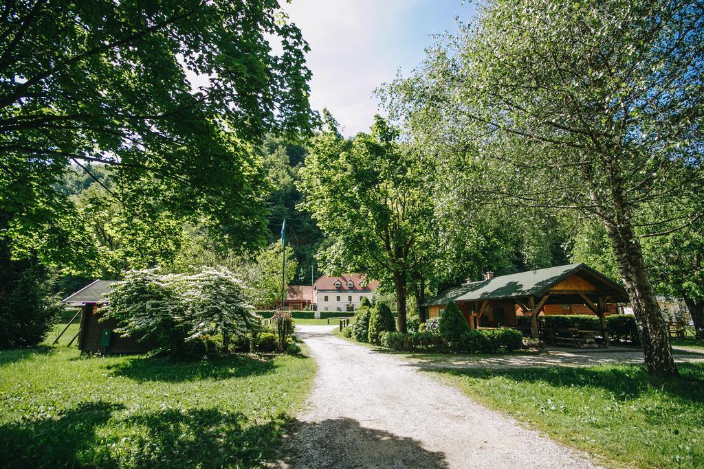 Villa Pocitniska Hiska Pod Skalco Kamnik Esterno foto